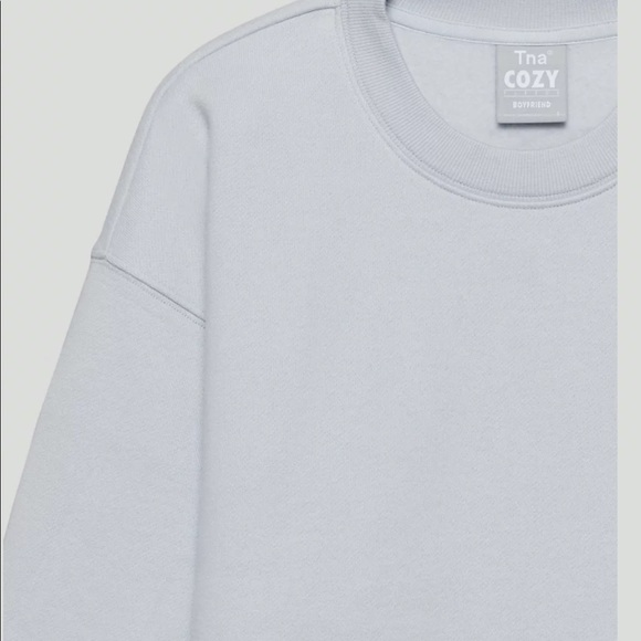 TNA Cozy Fleece Boyfriend Crew Sweatshirt Aritzia - Picture 5 of 8